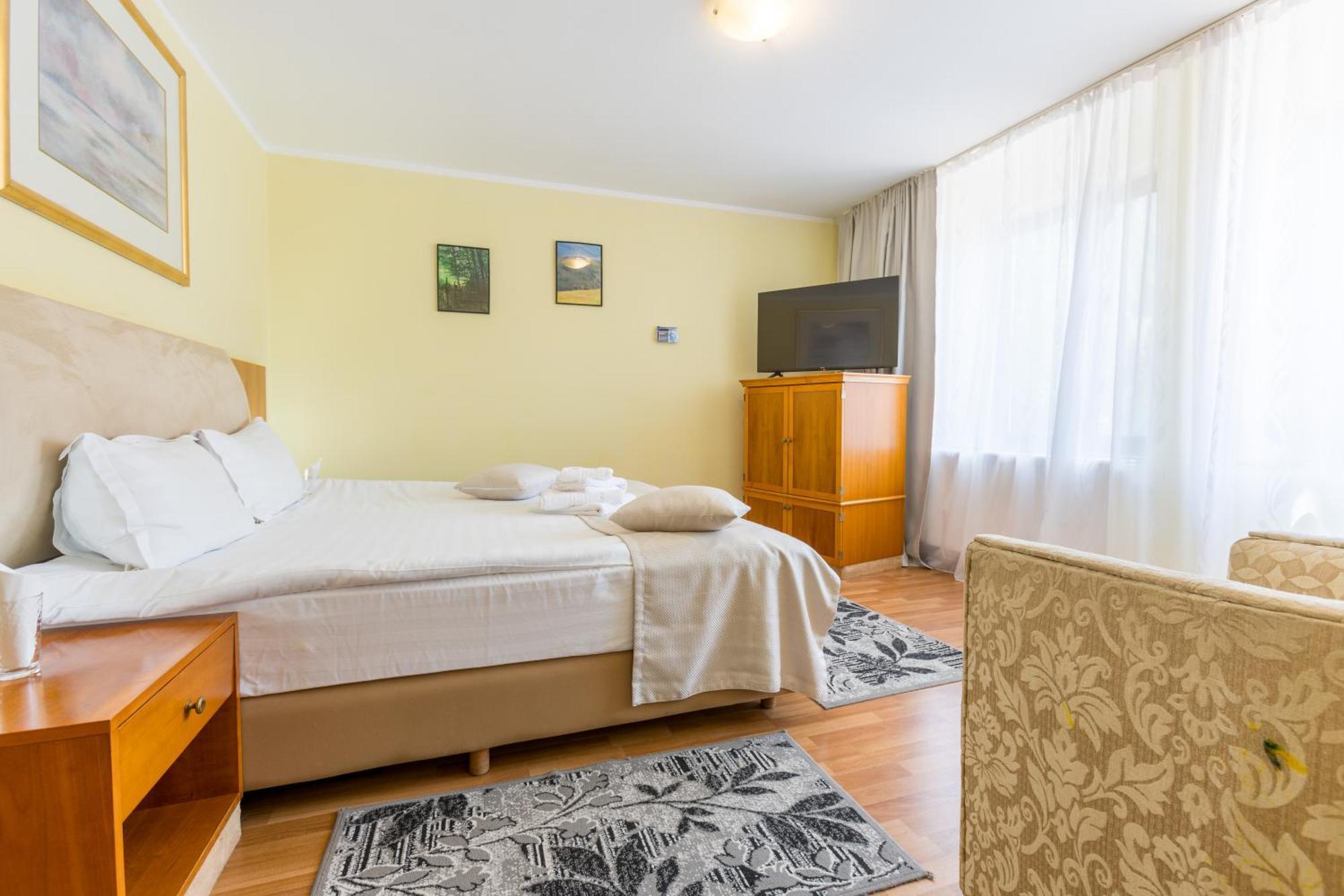 Vila Pinul Si Mesteacanul Пояна-Брашов Екстер'єр фото